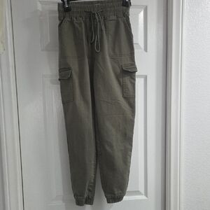 Telepatía Olive Green Jogger Pants